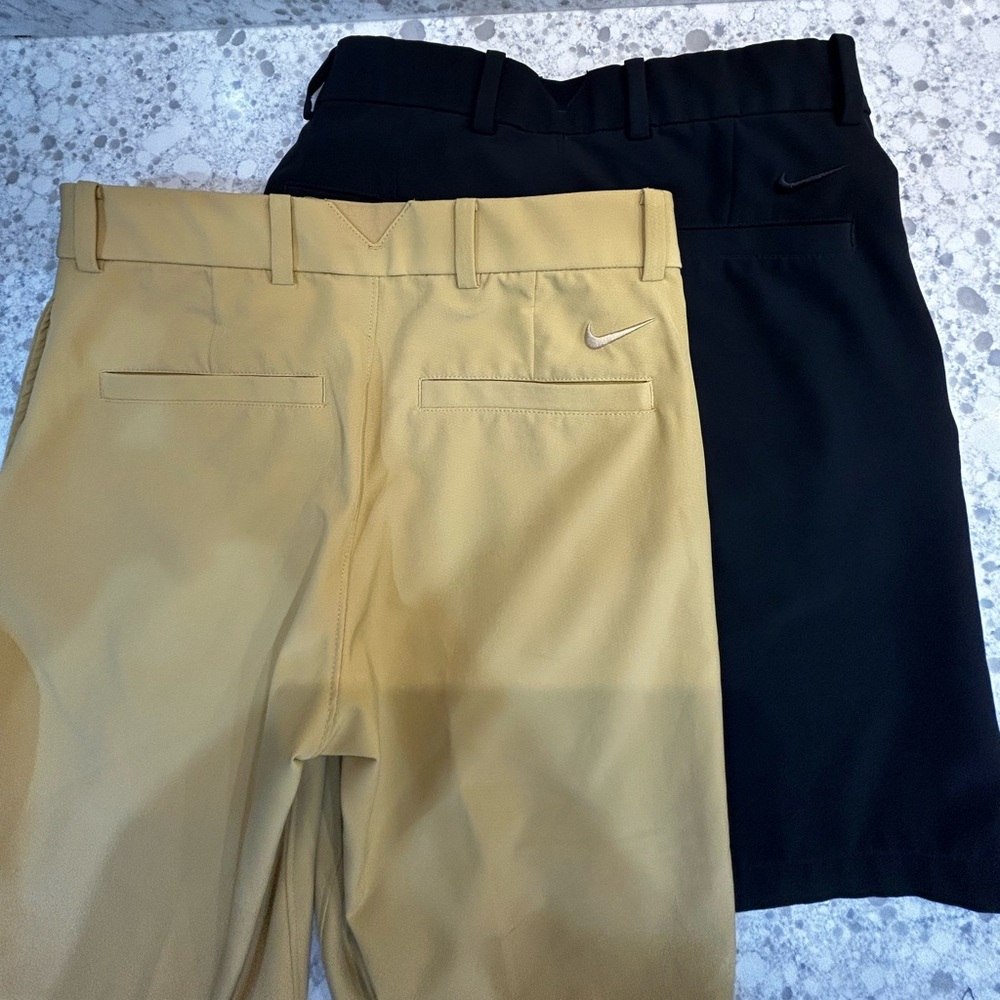 Nike dri-fit boys golf shorts size medium. 2-pack